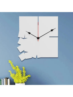 Dekorstation - White Gisela Engineered Wood Wall Clock