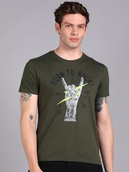 Urbano Fashion - Men Olive Printed Slim Fit Cotton T-Shirt