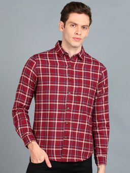 Urbano Fashion - Men Red Cotton Slim Fit Casual Checks Shirt