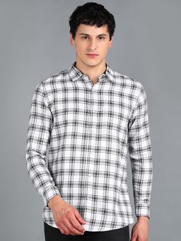 Urbano Fashion - Men White Cotton Slim Fit Casual Checks Shirt