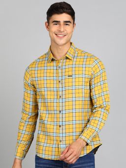Urbano Fashion - Men Yellow Cotton Slim Fit Casual Checks Shirt