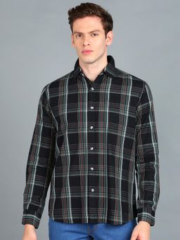 Urbano Fashion - Men Black Cotton Slim Fit Casual Checks Shirt