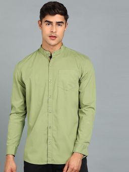Urbano Fashion - Men Green Cotton Slim Fit Solid Shirt