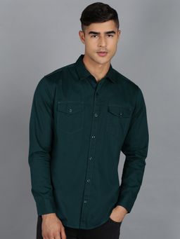 Urbano Fashion - Men Green Cotton Slim Fit Casual Solid Shirt