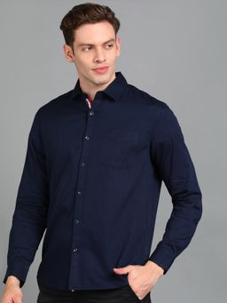 Urbano Fashion - Men Navy Blue Cotton Slim Fit Casual Solid Shirt