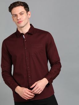 Urbano Fashion - Men Maroon Cotton Slim Fit Casual Solid Shirt
