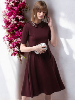 Miss Chase - Wine Collared Knee-Long Dress