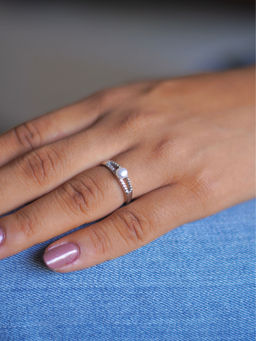 Tora - Lunaire 92.5 Pearl and Silver Adjustable Ring for Women