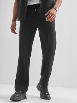 HIGHLANDER - Men Relaxed Straight Fit Mid-Rise Black Pant