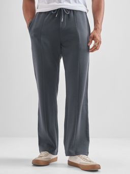 HIGHLANDER - Men Grey Mid-Rise Relaxed Fit Straight Pant