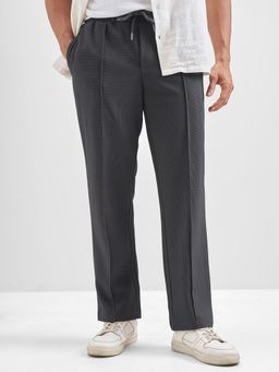 HIGHLANDER - Men Grey Relaxed Fit Front Creased Pintuck Knitted Grey Pant