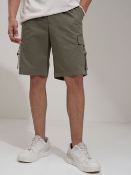 HIGHLANDER - Men Green Cotton Solid Shorts