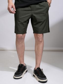 HIGHLANDER - Men Green Cotton Solid Shorts