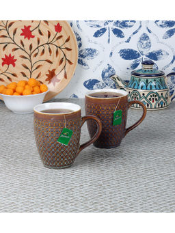 CDI - Brown Set of 6 Mugs with Wooden Tray