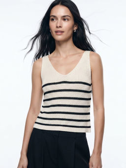Outzidr - Cream Front Twisted Crochet Cover-Up Top