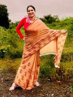 APAAPI THREADS OF GLORY - Peach Muga Printed Assamese Gos Tree Motif Mulmul Saree without Blouse