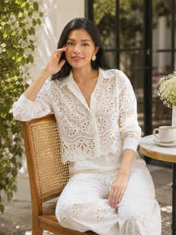 Virgio - Women Embroidered Cotton White Boxy With Scallop Hem Shirt