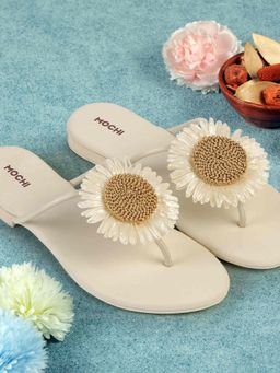 Mochi - Women Cream Flats