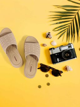 Mochi - Women Beige Sandals