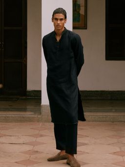 Andamen - Regular Fit Men Medium Length Textured Linen Kurta