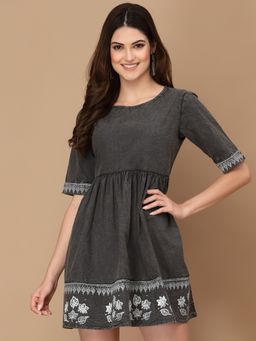 KASSUALLY - Black & White Cotton Floral Printed Empire Mini Dress