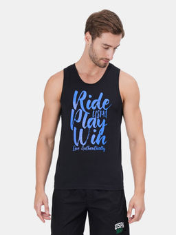 U.S. POLO ASSN. - Men Black Iyag Sleeveless Printed Vest