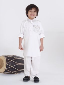 Mini Stitch - Off White Collar and Pocket Printed Pathani Kurta & Pyjama (Set of 2)
