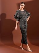 Black color option, Sold out, Currently selected