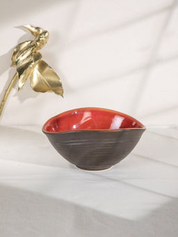 Freedom Tree - Solaire Ceramic Reactive Red & Charcoal Black Medium Serving Bowl