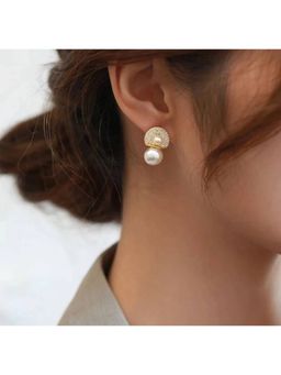 ISHKAARA - Pearl Rhinestone Ball Small Earrings