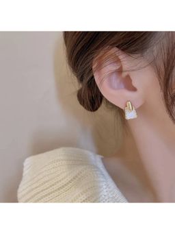 ISHKAARA - Mini Marble Texture Gold Earrings