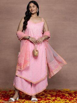 A plus by Ahalyaa - Pink Plus Size Printed Cotton Kurta with Palazzo and Dupatta (Set of 3)