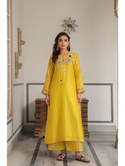 Label Niti Bothra - Yellow Gulzar Round Neck Embroidered Kurta and Pant (Set of 2)