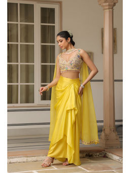 Label Niti Bothra - Pink Gulzar Chocker Neck Embroidered Blouse with Skirt and Dupatta (Set of 3)