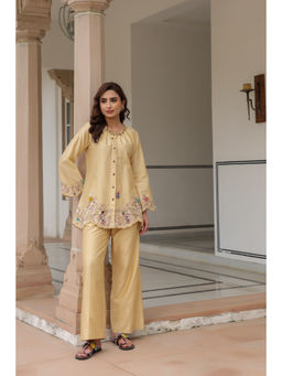 Label Niti Bothra - Beige Gulzar Scallop Embroidered Co-Ord (Set of 2)