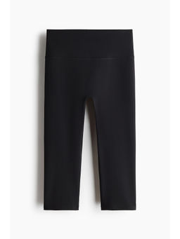 H&M - Women Black Capri sports leggings with SoftMove