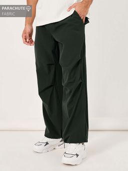 Styli - Men Olive Solid Parachute Pant