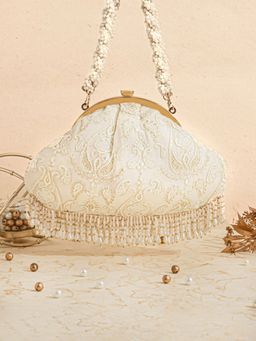 AMYRA - Chand Vintage Clutch with Detachable Handle