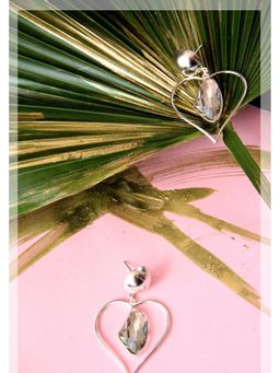 ORNAMAAS - Heart Galactic Cut Flat Stone White Earring