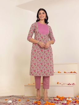 GULAB CHAND TRENDS - Grey Pink Floral Printed Gotta Thread Work Kurta With Pant (Set of 2)