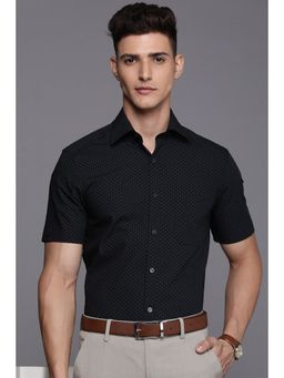 Louis Philippe - Men Black Classic Fit Print Half Sleeves Formal Shirt