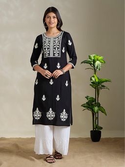 FASHOR - Black Embroidered Round Neck Kurta
