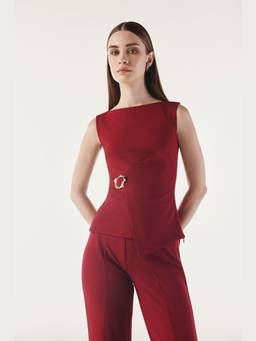 Néant - Red Structured Buckle Contour Top