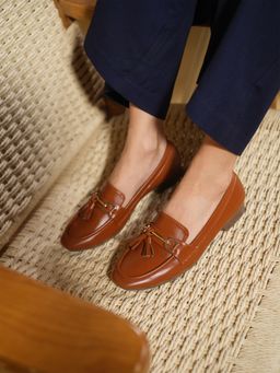 ERIDANI - Lucia Tassels Moccasins Tan