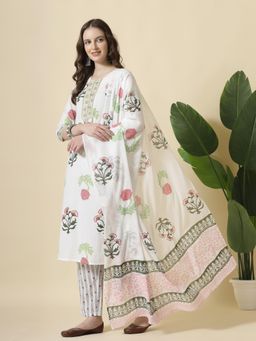 Yufta - White Floral Print Cotton Kurta with Pant & Dupatta (Set of 3)