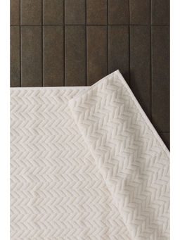 H&M - White Textured Bath Mat