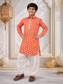 Vastramay - Boys Orange Floral Linen Slub Kurta With Patiala