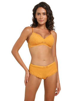 Van Heusen Woman Lingerie and Athleisure - Wireless & Padded Lace Bra - Nugget