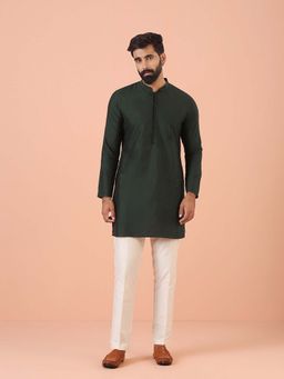KISAH - Green Solid Regular Kurta and Pant