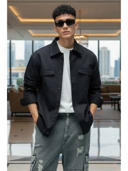 VEIRDO - Men Black Pocek Solid Cotton Regular Shacket